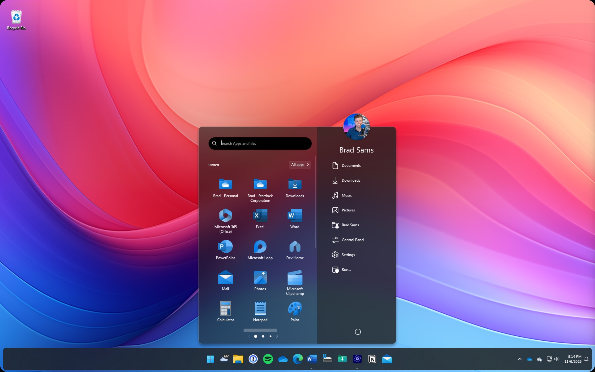 Start11 Pro style menu with customized appearance